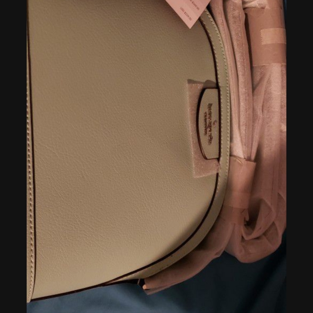 Purses and wallets - Picture 8 of 10